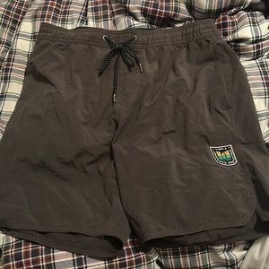 Vissla men’s shorts size medium